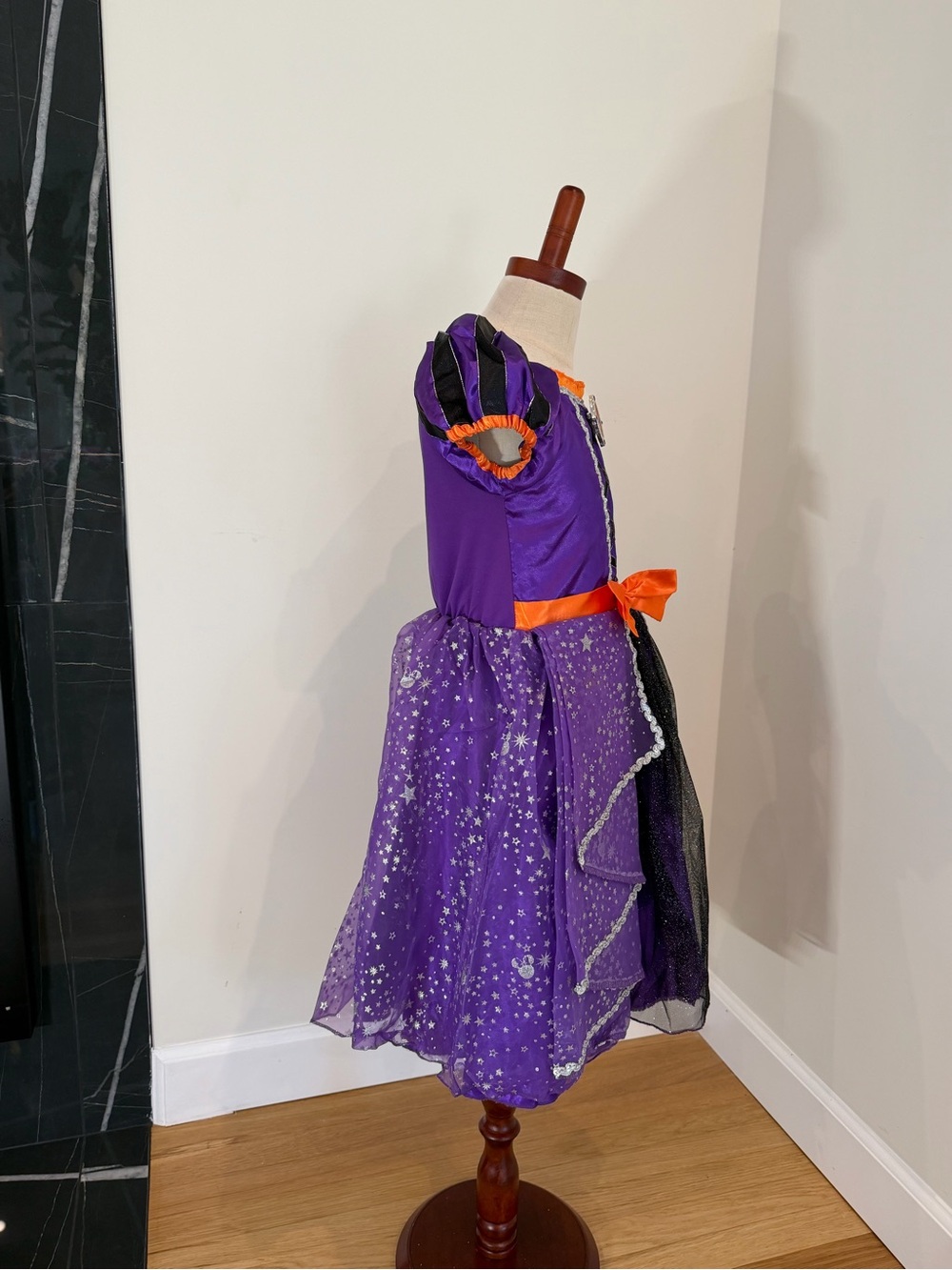 Disney Minnie Mouse Halloween Costume Dress Girls Size 5/6 Purple Witch Dress - Picture 2 of 6